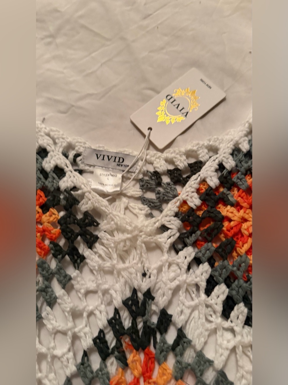 VIVID White Crochet Fringe Crop Top with Orange and Gray Diamond Motifs - Picture 2 of 2